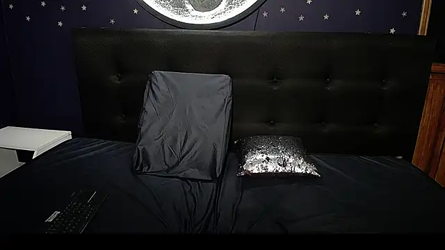 Snapshot of Fairy_marie12 chatting on 10/24/25, 03:58 Fairy marie12 online show from 10/24/25, 03:58