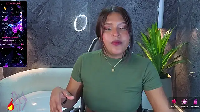 naomi tp online show from 09/19/25, 07:47