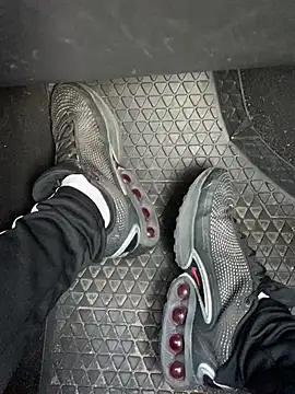 Snapshot of Immerhartundgeil chatting on 03/07/26, 03:42 Immerhartundgeil online show from 03/07/26, 03:42