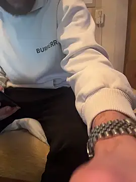 Snapshot of Immerhartundgeil chatting on 03/19/26, 08:57 Immerhartundgeil online show from 03/19/26, 08:57