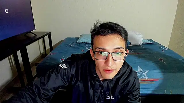 Snapshot of lustduo1 chatting on 01/10/26, 12:23 lustduo1 online show from 01/10/26, 12:23