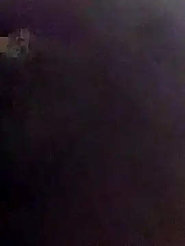 Snapshot of luzmelzinha chatting on 10/12/25, 01:32 luzmelzinha online show from 10/12/25, 01:32