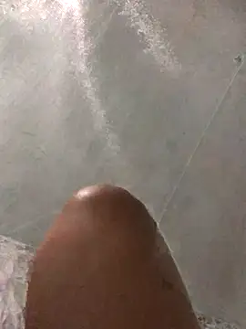 luzmelzinha online show from 10/15/25, 03:28