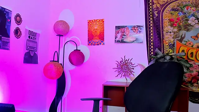 Raven luv online show from 04/01/26, 02:34