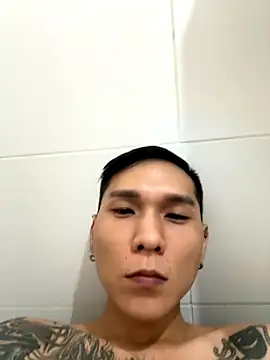 Snapshot of samuelcher chatting on 11/14/25, 03:27 samuelcher online show from 11/14/25, 03:27