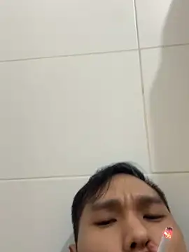 Snapshot of samuelcher chatting on 11/21/25, 03:05 samuelcher online show from 11/21/25, 03:05