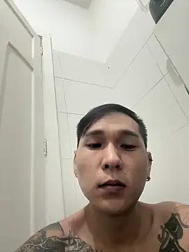 Snapshot of samuelcher chatting on 11/25/25, 09:26 samuelcher online show from 11/25/25, 09:26