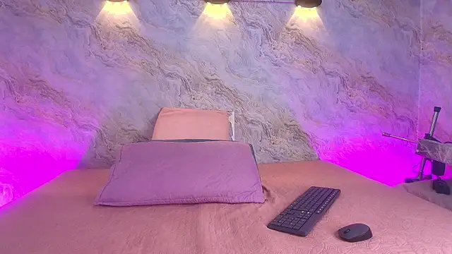 abbyrouss  online show from 11/01/25, 03:08