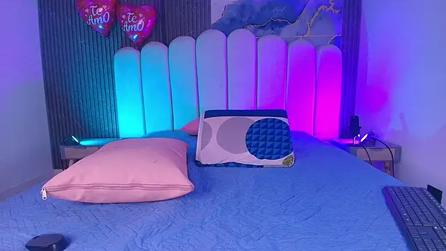 abbyrouss  online show from 02/22/26, 03:07