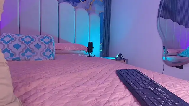 abbyrouss  online show from 06/04/26, 03:12