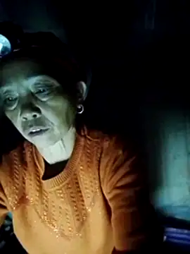 -Xuka-200 online show from 11/06/25, 11:11