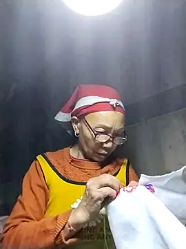 Snapshot of -Xuka-200 chatting on 03/05/26, 01:07 -Xuka-200 online show from 03/05/26, 01:07