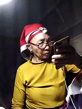 Snapshot of -Xuka-200 chatting on 03/22/26, 12:30 -Xuka-200 online show from 03/22/26, 12:30