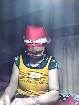 Snapshot of -Xuka-200 chatting on 04/01/26, 01:01 -Xuka-200 online show from 04/01/26, 01:01