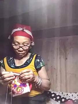 Snapshot of -Xuka-200 chatting on 04/01/26, 01:41 -Xuka-200 online show from 04/01/26, 01:41