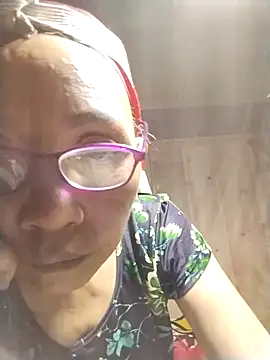 Snapshot of -Xuka-200 chatting on 04/03/26, 02:37 -Xuka-200 online show from 04/03/26, 02:37