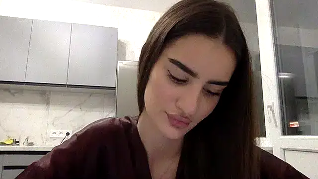 Snapshot of Kavyyr chatting on 12/04/25, 04:05 Kavyyr online show from 12/04/25, 04:05