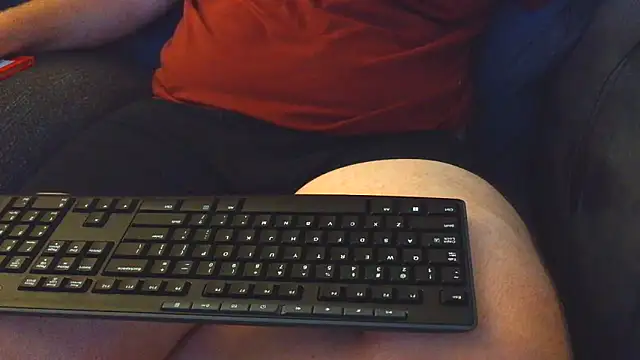 Snapshot of thighguy30 chatting on 09/09/25, 07:08 thighguy30 online show from 09/09/25, 07:08