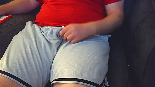 Snapshot of thighguy30 chatting on 10/07/25, 07:22 thighguy30 online show from 10/07/25, 07:22