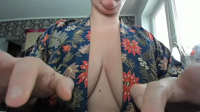 Snapshot of kellyxx34 chatting on 11/18/25, 09:25 kellyxx34 online show from 11/18/25, 09:25