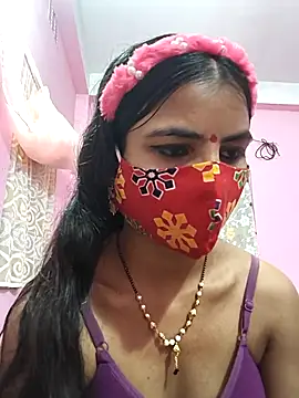 Snapshot of KanchiNp chatting on 10/13/25, 12:38 KanchiNp online show from 10/13/25, 12:38