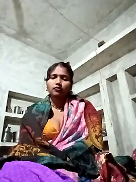 Snapshot of Cm_pooja chatting on 11/08/25, 08:51 Cm pooja online show from 11/08/25, 08:51