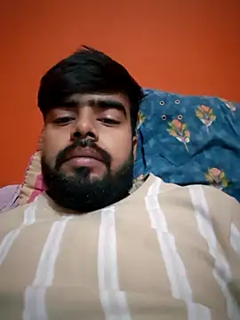 soniriyaa010101 online show from 10/17/25, 06:38