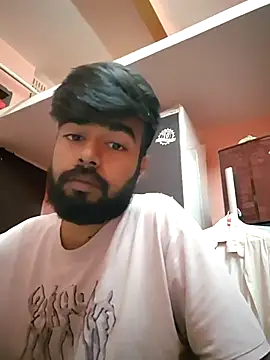 Snapshot of soniriyaa010101 chatting on 11/07/25, 08:58 soniriyaa010101 online show from 11/07/25, 08:58