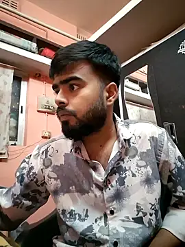 Snapshot of soniriyaa010101 chatting on 11/29/25, 08:56 soniriyaa010101 online show from 11/29/25, 08:56