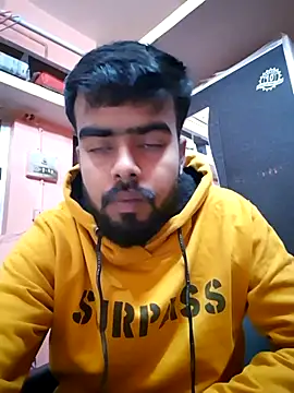 Snapshot of soniriyaa010101 chatting on 12/01/25, 01:16 soniriyaa010101 online show from 12/01/25, 01:16