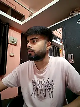 soniriyaa010101 online show from 04/10/26, 09:14