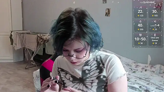 Alice Zev online show from 11/08/25, 11:43