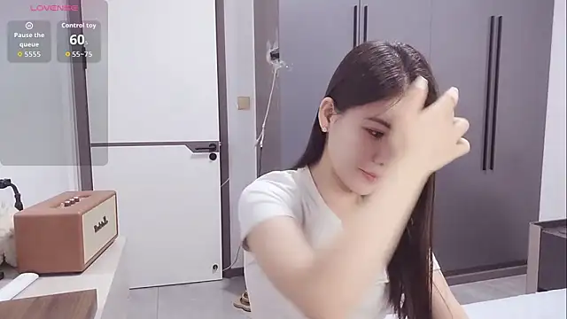 Snapshot of luckckcj chatting on 10/07/25, 10:56 luckckcj online show from 10/07/25, 10:56