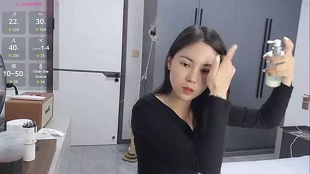 Snapshot of luckckcj chatting on 10/16/25, 02:12 luckckcj online show from 10/16/25, 02:12