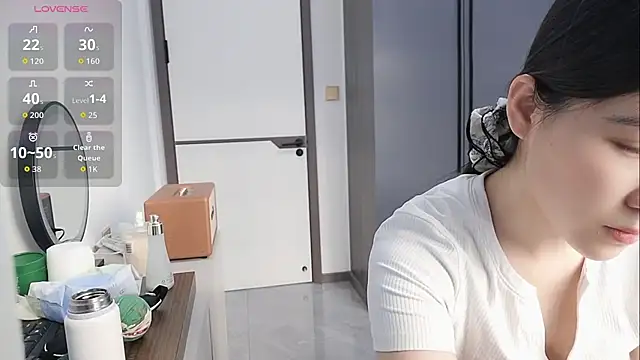 Snapshot of luckckcj chatting on 12/03/25, 03:03 luckckcj online show from 12/03/25, 03:03