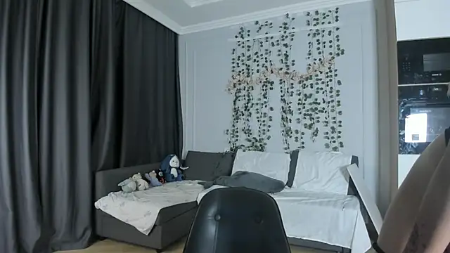 Snapshot of heexhia chatting on 10/07/25, 01:25 heexhia online show from 10/07/25, 01:25