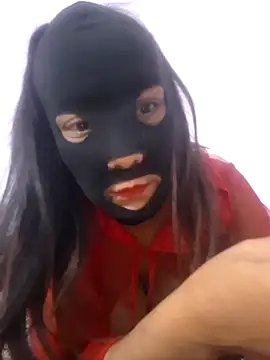 Snapshot of Layd38 chatting on 10/06/25, 05:32 Layd38 online show from 10/06/25, 05:32