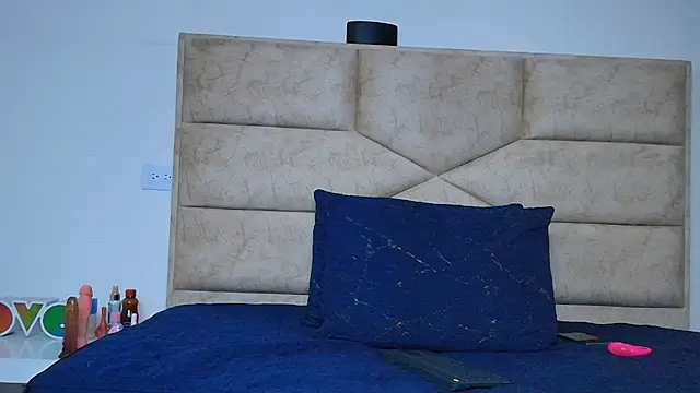 Angell cooper online show from 12/03/25, 12:14