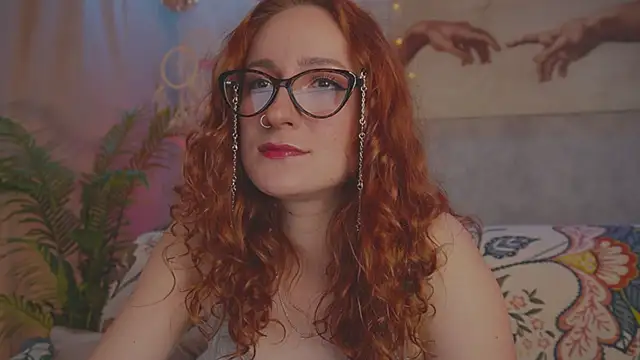 Snapshot of Charming_winky chatting on 09/18/25, 02:41 Charming winky online show from 09/18/25, 02:41