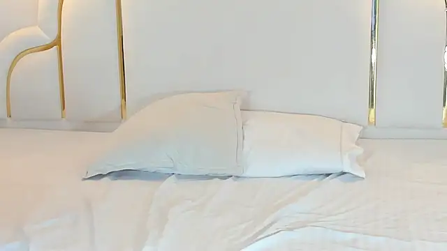 Snapshot of naughtyrose_vc chatting on 04/04/26, 12:13 naughtyrose vc online show from 04/04/26, 12:13