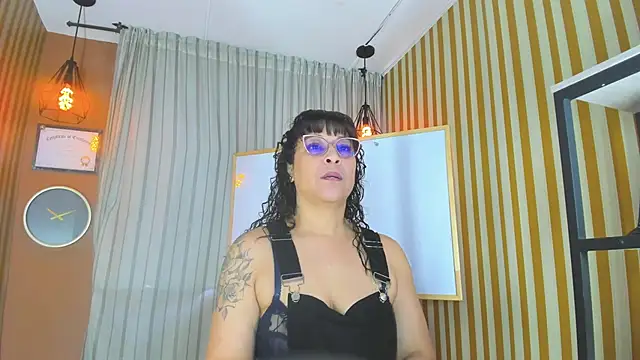 Jenni Zeller online show from 10/23/25, 12:15