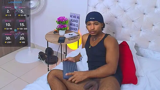 Snapshot of cassian_gold chatting on 07/14/26, 02:38 cassian gold online show from 07/14/26, 02:38