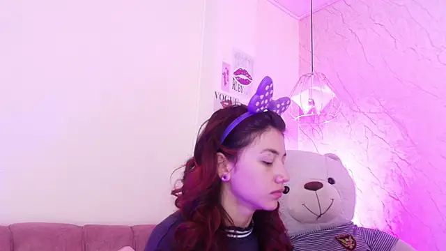 april bennett online show from 10/06/25, 12:02