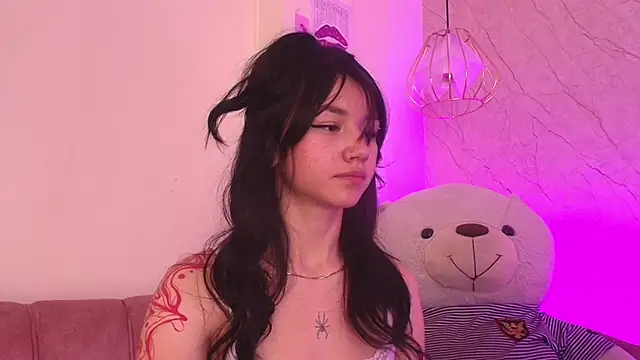 april bennett online show from 11/12/25, 05:02