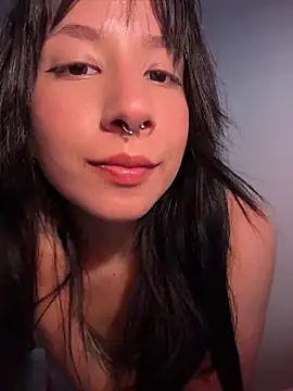 Snapshot of babyvavi chatting on 07/28/26, 04:39 babyvavi online show from 07/28/26, 04:39