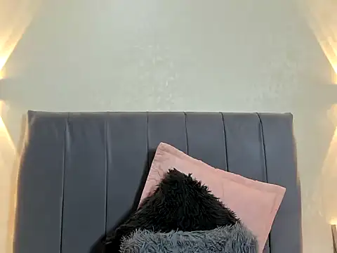 Snapshot of ValeriaJons chatting on 09/27/25, 02:49 ValeriaJons online show from 09/27/25, 02:49