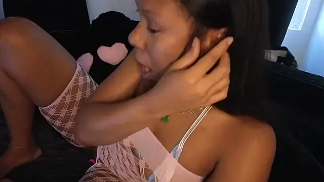   suki online show from 09/14/25, 10:42