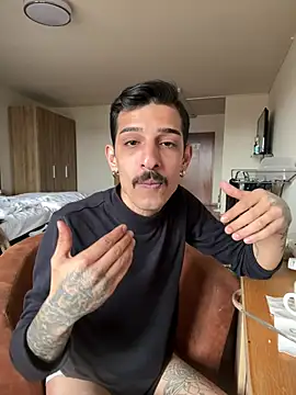 bisexevaa online show from 03/28/26, 08:47