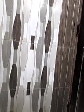 Chanderi19 online show from 04/17/26, 12:57