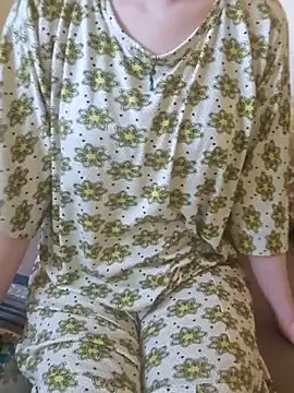 Snapshot of Lamya-dalo3a chatting on 04/13/26, 02:33 Lamya-dalo3a online show from 04/13/26, 02:33